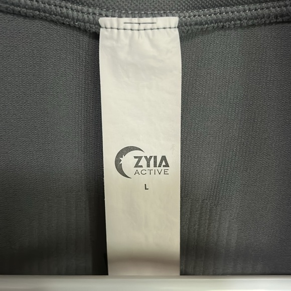ZYIA Jacket - Picture 2 of 3
